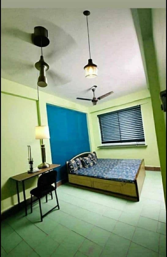 Single sharing room