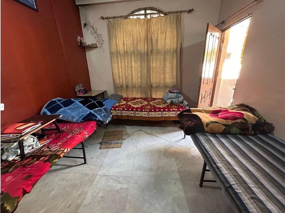 Triple sharing room